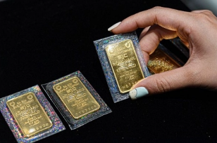 VIP Tin 24/7: Ảnh hưởng tiêu cực theo đà giảm của vàng thế giới, SJC giữ chênh lệch giữa hai thị trường ở sát mốc 19 triệu đồng