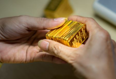 VIP Tin 24/7: Đà giảm bị nới rộng – chuẩn bị mất mốc 67 triệu đồng, SJC vẫn cao hơn vàng thế giới 16 triệu đồng