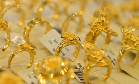 VIP Tin 24/7: Vàng Nhẫn 9999: Bật mạnh lên mốc 54,3 triệu đồng, vàng nhẫn vẫn thu hẹp khoảng cách với giá vàng thế giới