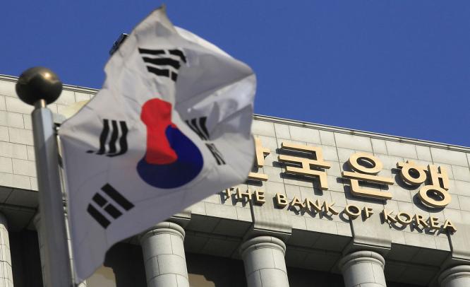 VIP Tin 24/7: CK Hàn Quốc ”độc chiếm” sắc xanh sau quyết định từ BOK; Fed Williams tái khẳng định mục tiêu lạm phát 2%