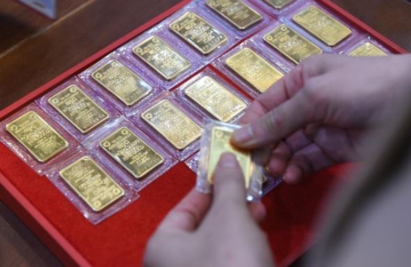 VIP Tin 24/7: ‘Dùng dằng’ quanh 67 triệu đồng khi vàng thế giới giảm sâu, SJC đẩy mức chênh trở lại mốc 11 triệu